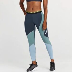 NWT HOKA ONE ONE HUPANA TIGHT SIZE S